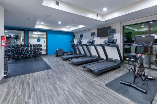 Hampton Inn Biloxi Beach Boulevard - image 22