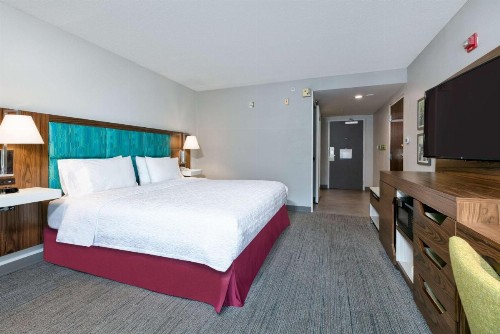 Hampton Inn Biloxi Beach Boulevard - image 26