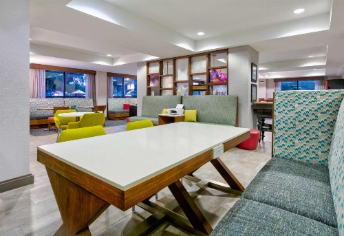 Hampton Inn Biloxi Beach Boulevard - image 39