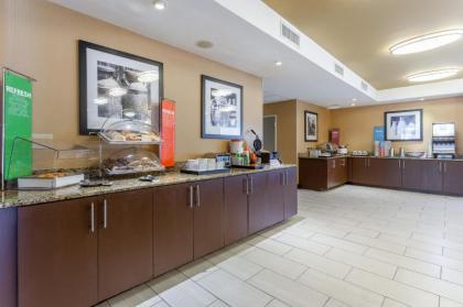 Hampton Inn Biloxi/Ocean Springs - image 12