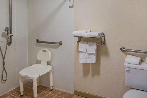 Quality Inn Biloxi Beach - image 27