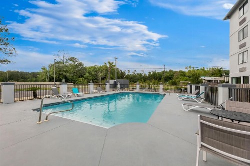 Best Western Plus Cypress Creek - image 22