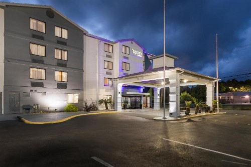 Best Western Plus Cypress Creek - image 30