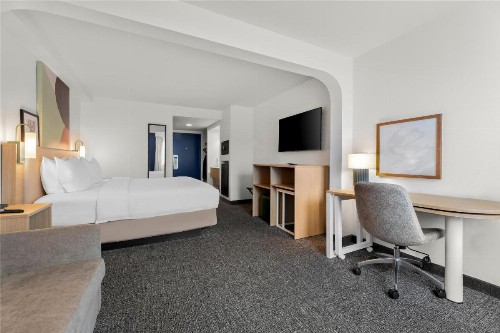 Best Western Plus Cypress Creek - image 39