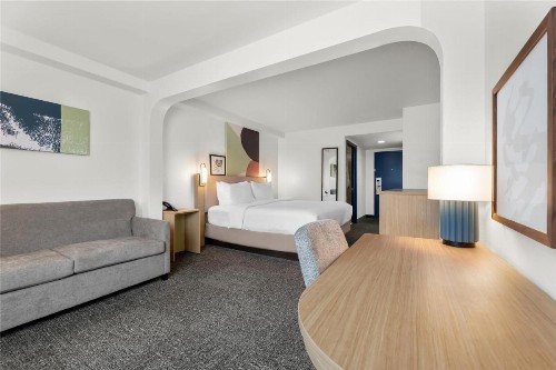 Best Western Plus Cypress Creek - image 42