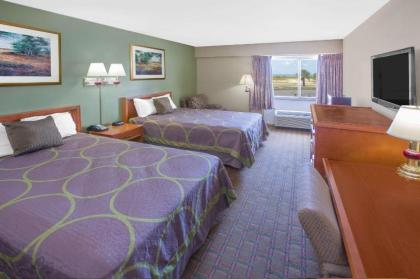 Biloxi Beach Hotel - image 6