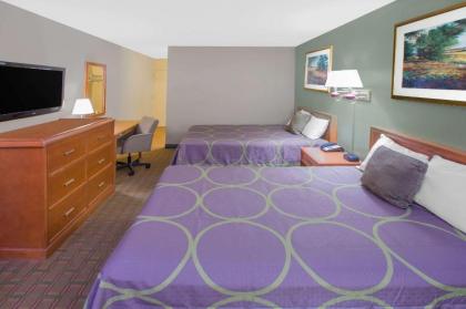 Biloxi Beach Hotel - image 7