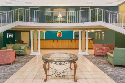 Biloxi Beach Hotel - image 12