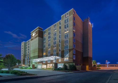 DoubleTree by Hilton Biloxi - image 1
