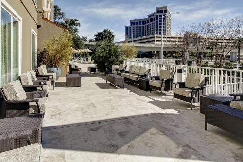 DoubleTree by Hilton Biloxi - image 18