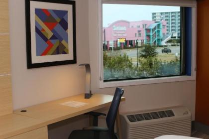 Holiday Inn Express - Biloxi - Beach Blvd an IHG Hotel - image 10