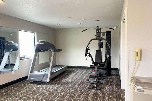 Quality Inn Biloxi - Ocean Springs - image 3