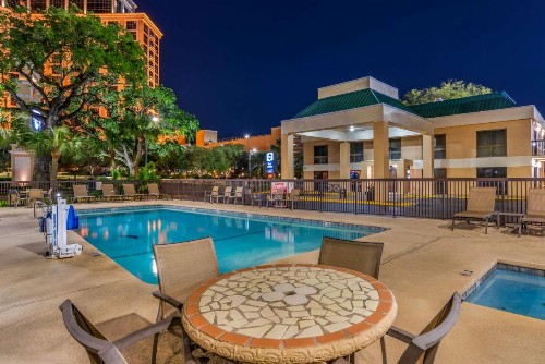Best Western Oak Manor - image 26