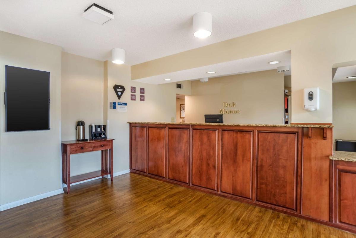 Best Western Oak Manor - image 3