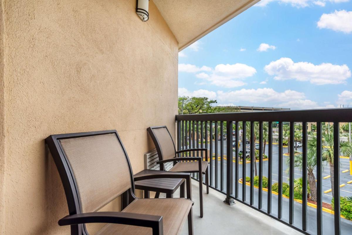 Best Western Oak Manor - image 7