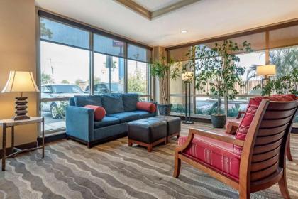 Comfort Suites Biloxi/Ocean Springs - image 9