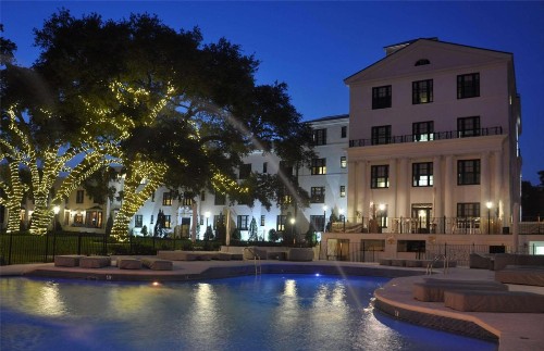 White House Hotel - image 13