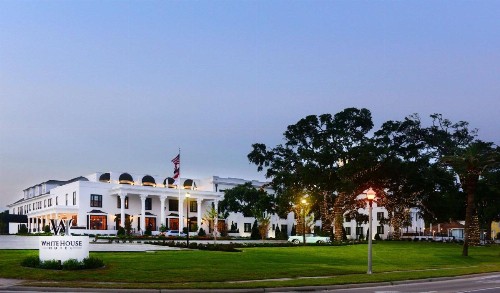 White House Hotel - image 25