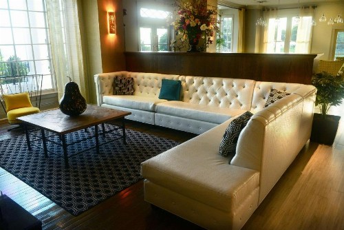 White House Hotel - image 27