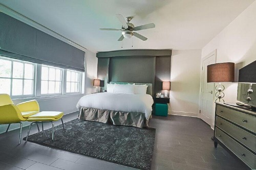 White House Hotel - image 33