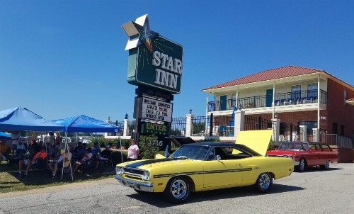 Star Inn Biloxi - image 1