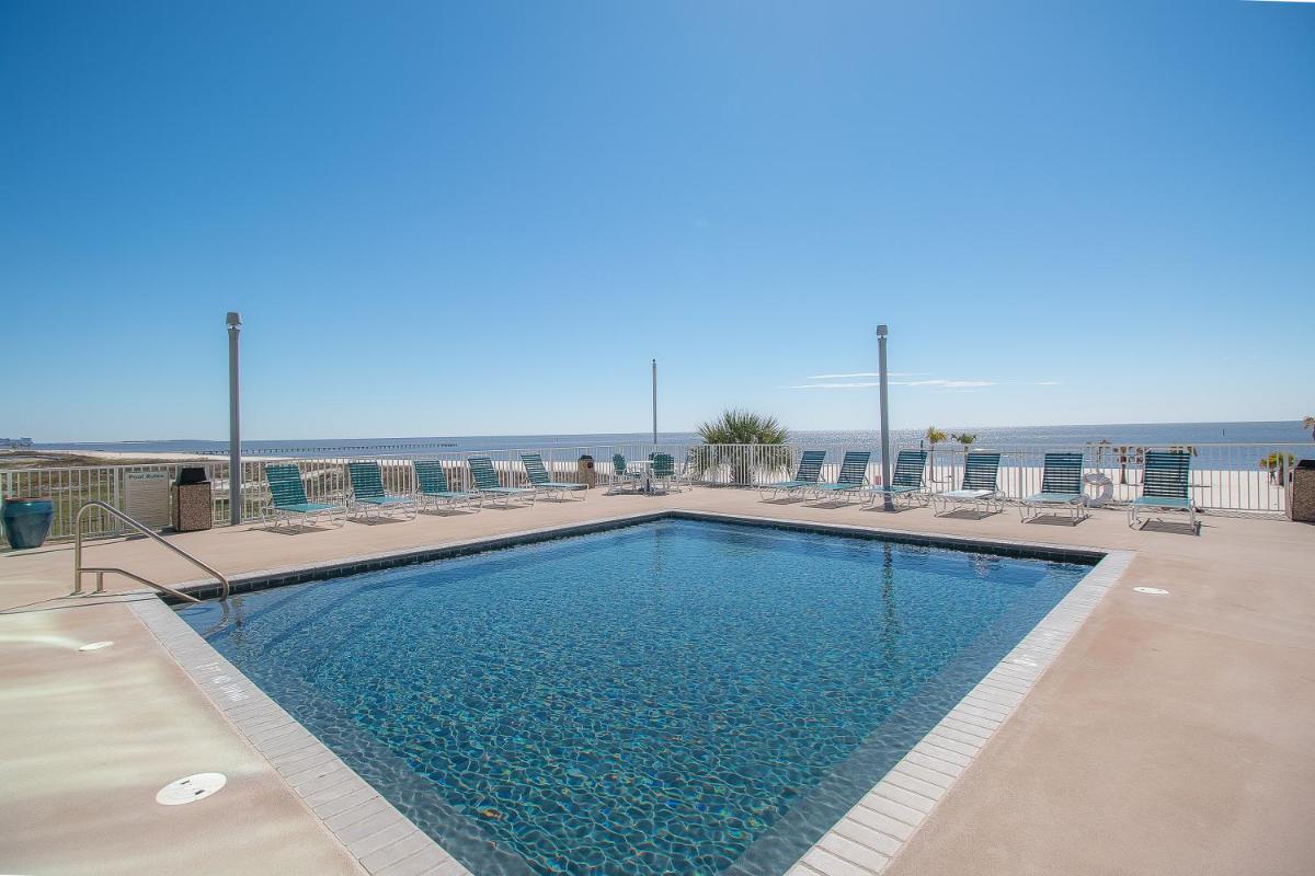 Sea Breeze by Biloxi Beach Resort Rentals - image 6