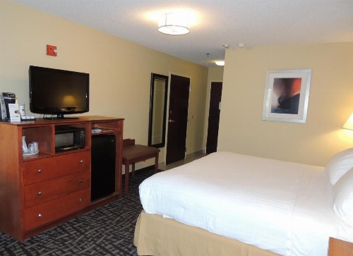 Holiday Inn Express Trussville an IHG Hotel - image 25