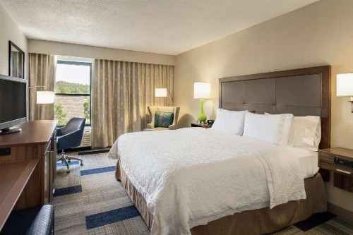 Hampton Inn Birmingham-Trussville - image 21