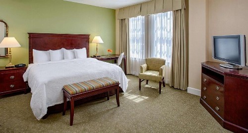 Hampton Inn & Suites Birmingham-Downtown-Tutwiler - image 12