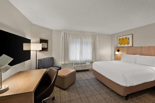 Sonesta Simply Suites Birmingham - image 20