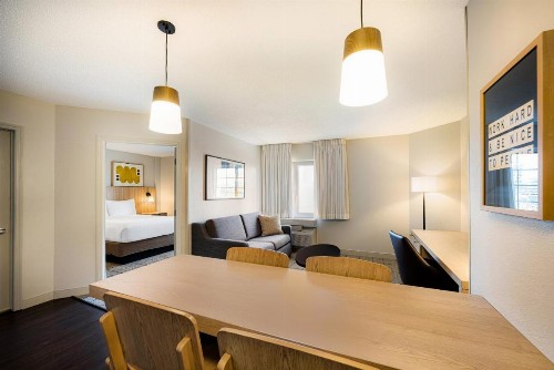 Sonesta Simply Suites Birmingham - image 25