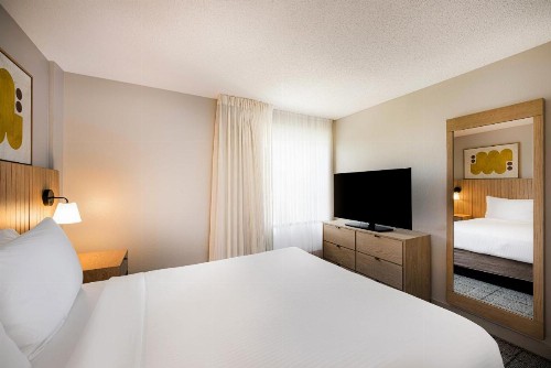 Sonesta Simply Suites Birmingham - image 27