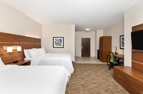 Holiday Inn Express Hotel & Suites Birmingham - Inverness 280 an IHG Hotel - image 46