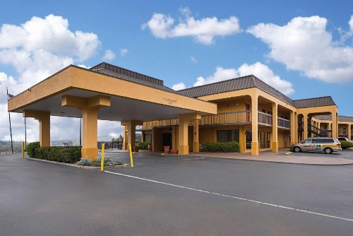 Quality Inn Airport - Southeast - image 13