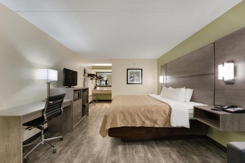 Quality Inn Airport - Southeast - image 14
