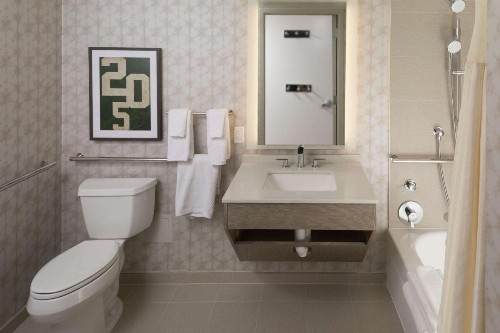 Hilton Birmingham at UAB - image 31