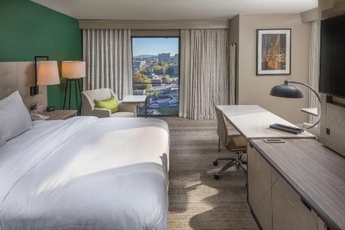 Hilton Birmingham at UAB - image 48