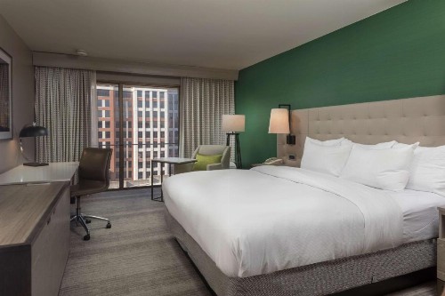 Hilton Birmingham at UAB - image 6