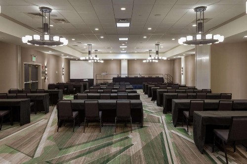 Hilton Birmingham at UAB - image 7