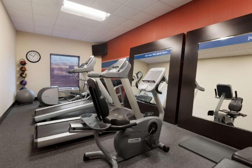 Hampton Inn & Suites Birmingham Airport Area - image 20