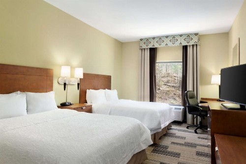 Hampton Inn & Suites Birmingham Airport Area - image 26