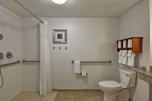 Hampton Inn Birmingham/Mountain Brook - image 22