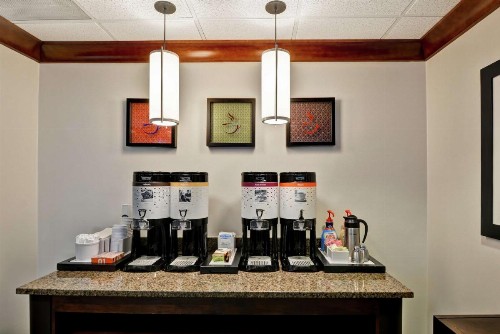Hampton Inn Birmingham/Mountain Brook - image 35