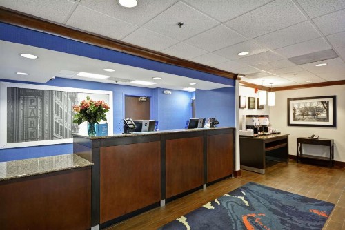 Hampton Inn Birmingham/Mountain Brook - image 40
