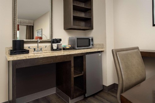 Embassy Suites Birmingham / Hoover - image 17