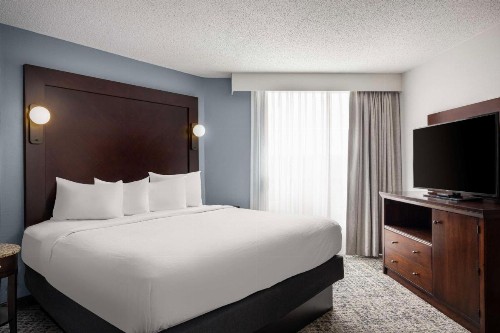Embassy Suites Birmingham - image 21