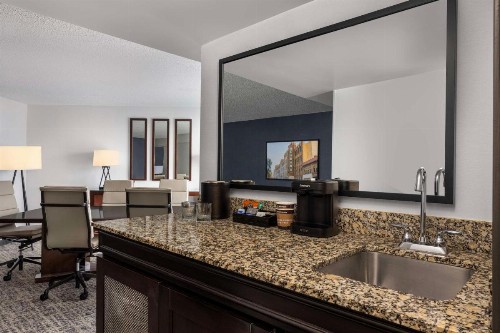 Embassy Suites Birmingham - image 22