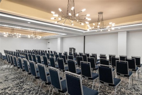 Embassy Suites Birmingham - image 33