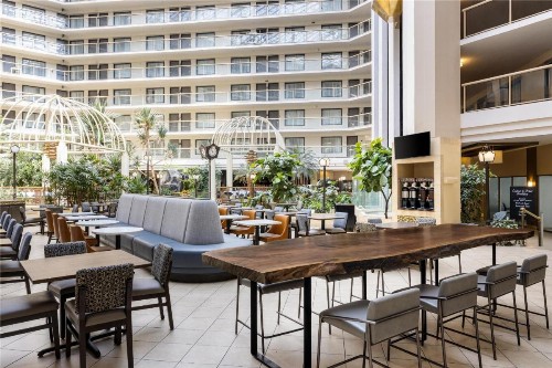 Embassy Suites Birmingham - image 38