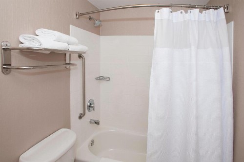 SpringHill Suites Birmingham Colonnade - image 19